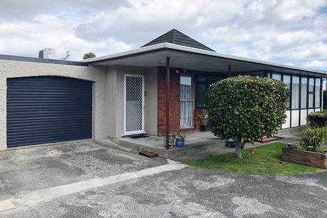 Photo of property in 13 Oriwa Street, Waikanae, 5036