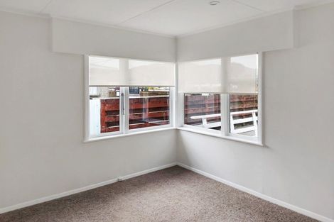 Photo of property in 185 Wainuiomata Road, Wainuiomata, Lower Hutt, 5014