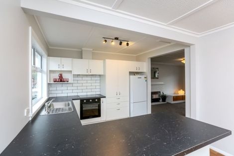 Photo of property in 7 Lyn Street, Lynmouth, New Plymouth, 4310