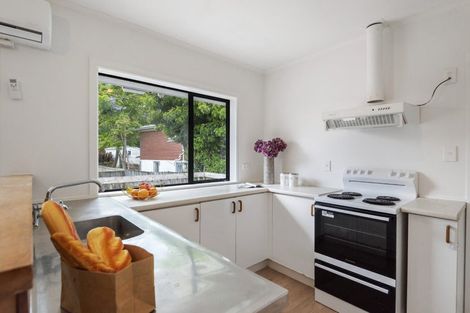 Photo of property in 1/24 Richards Avenue, Forrest Hill, Auckland, 0620