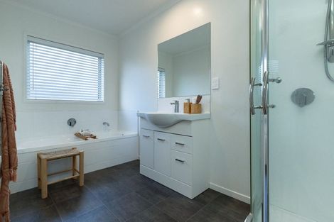 Photo of property in 10 Oolong Court, Huntington, Hamilton, 3210