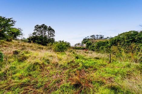 Photo of property in 86 Pioneer Road, Moturoa, New Plymouth, 4310