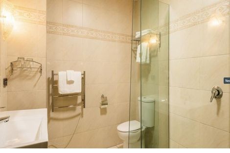 Photo of property in Village Green Cottages, 401/10 Quiet Woman Way, Monaco, Nelson, 7011