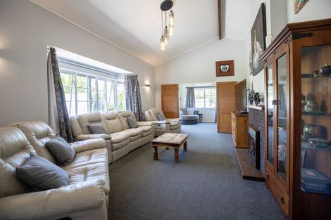 Photo of property in 10 Watts Road, Waipawa, 4210