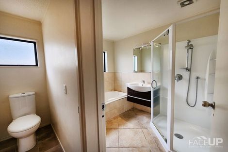 Photo of property in 2/221 Manuka Road, Bayview, Auckland, 0629