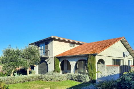 Photo of property in 405 Avonhead Road, Avonhead, Christchurch, 8042