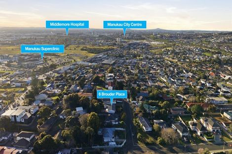 Photo of property in 6 Brouder Place, Hillpark, Auckland, 2102