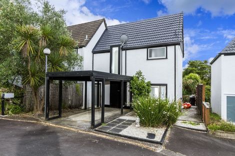 Photo of property in 10/65 Rangatira Road, Beach Haven, Auckland, 0626