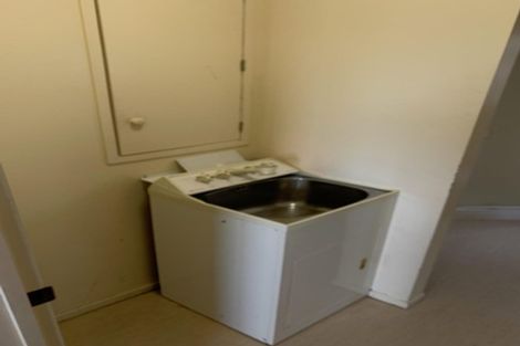 Photo of property in 20 Van Dyke Place, West Harbour, Auckland, 0618