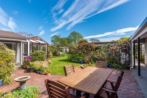 Photo of property in 2 Rata Street, Waikanae, 5036