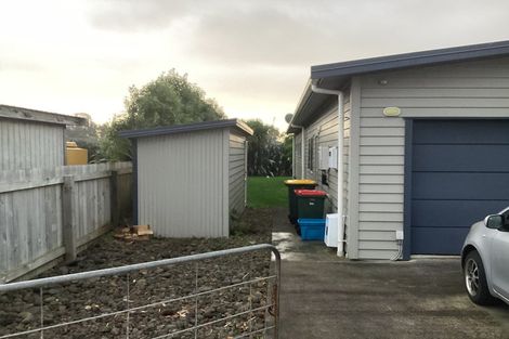 Photo of property in 7 Cumming Street, Okato, 4335