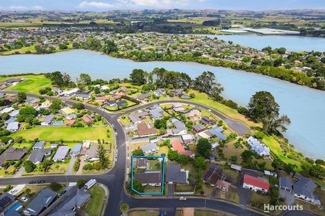 Photo of property in 4 Harbour Crest Drive, Waiuku, 2123