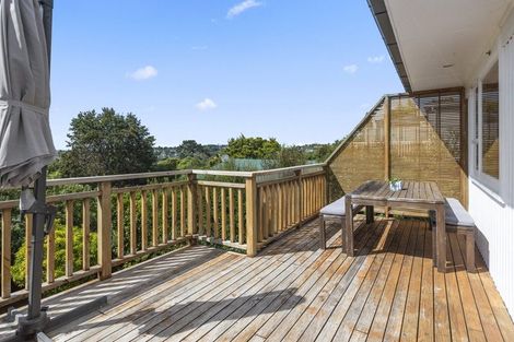 Photo of property in 767 East Coast Road, Northcross, Auckland, 0630