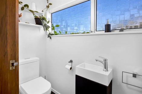 Photo of property in 14 Antonia Place, Bell Block, New Plymouth, 4312