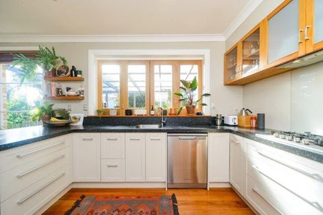 Photo of property in 41 Richmond Avenue, Takaro, Palmerston North, 4410