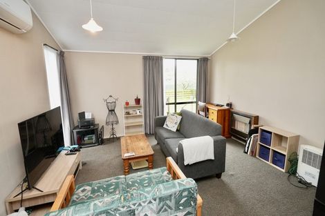 Photo of property in 20 Tiller Close, Kelvin Grove, Palmerston North, 4414