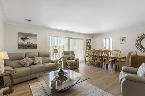 Photo of property in 21 Fratley Avenue, Farm Cove, Auckland, 2012