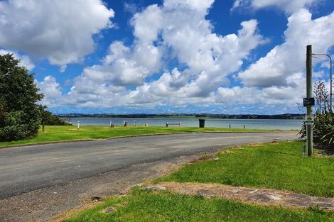 Photo of property in 9 Beach Road, Glenbrook, Waiuku, 2681