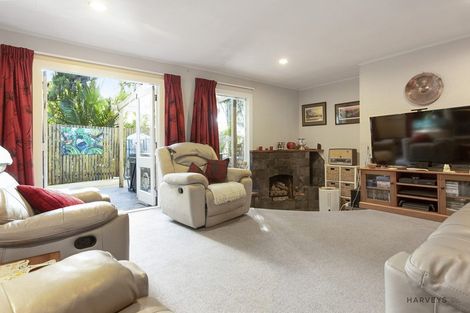 Photo of property in 208 Woodlands Park Road, Titirangi, Auckland, 0604