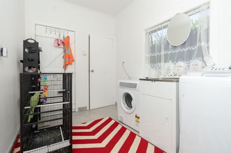 Photo of property in 35 Livingstone Avenue, Nawton, Hamilton, 3200