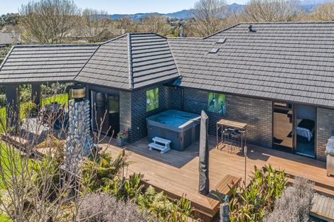 Photo of property in 35 Pinot Crescent, Ohau, 5570