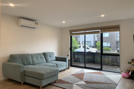 Photo of property in 49 Gecko Road, Hobsonville, Auckland, 0616
