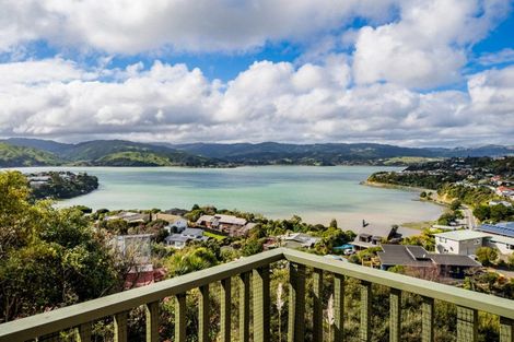 Photo of property in 9 Kenef Road, Paremata, Porirua, 5024