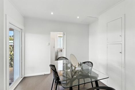 Photo of property in 253 Macandrew Road, Forbury, Dunedin, 9012