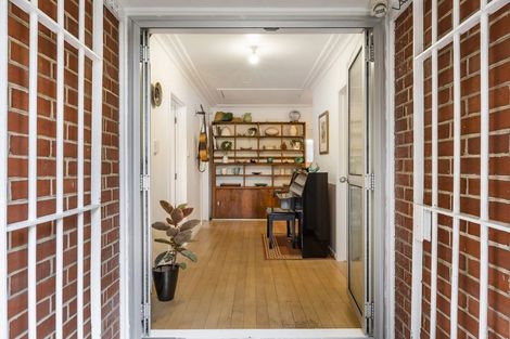 Photo of property in 36 Yeovil Road, Te Atatu Peninsula, Auckland, 0610