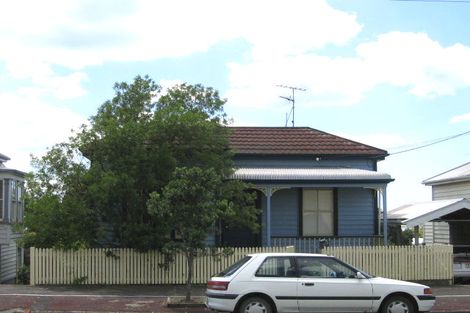 Photo of property in 98 Calliope Road, Stanley Point, Auckland, 0624