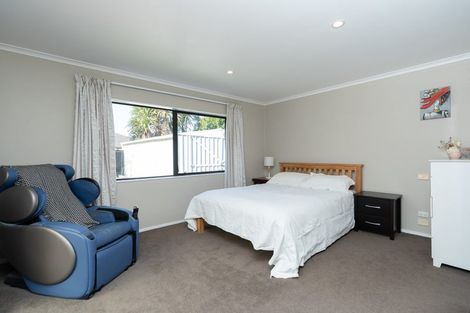 Photo of property in 20 Farringdon Avenue, Rototuna North, Hamilton, 3210