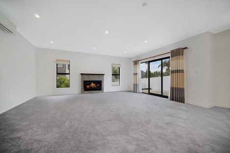 Photo of property in 5 Awakirihi Close, Shamrock Park, Auckland, 2016
