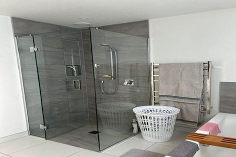 Photo of property in 4 Padstow Place, Camborne, Porirua, 5026