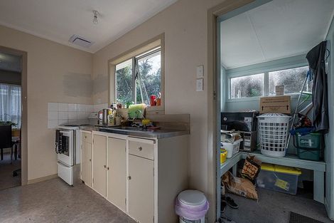 Photo of property in 2 Shaldon Crescent, Blagdon, New Plymouth, 4310