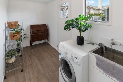 Photo of property in 10 Phillip Street, Terrace End, Palmerston North, 4410