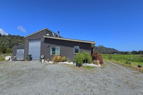 Photo of property in 711b La Fontaine Road, Harihari, 7884