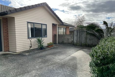 Photo of property in 8 Orbit Place, Flat Bush, Auckland, 2019