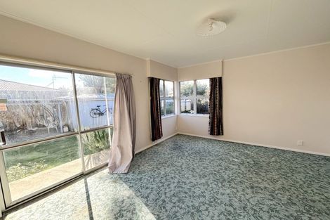 Photo of property in 49 Sheffield Street, Awapuni, Palmerston North, 4412
