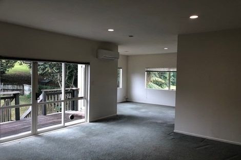 Photo of property in 1/36 Camelot Place, Glenfield, Auckland, 0629