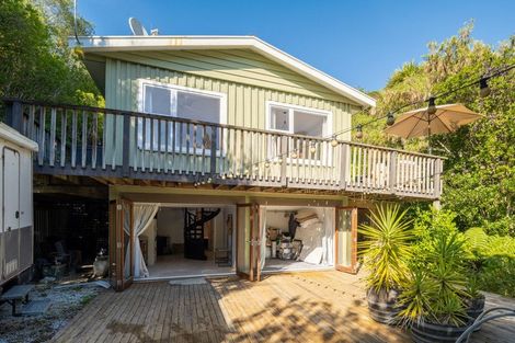 Photo of property in 786 Queen Charlotte Drive, Havelock, Picton, 7281