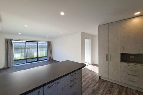 Photo of property in 4/11 Defoe Place, Waltham, Christchurch, 8023