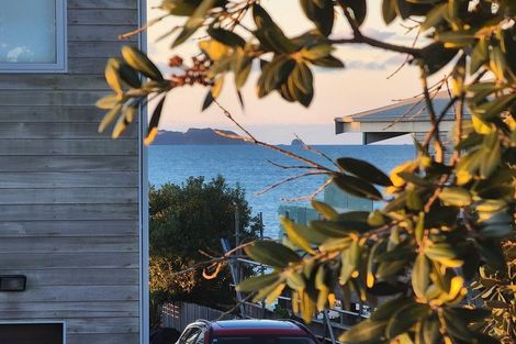 Photo of property in 98a Karewa Parade, Papamoa Beach, Papamoa, 3118