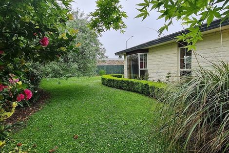 Photo of property in 12 Autumn Place, Mairehau, Christchurch, 8052