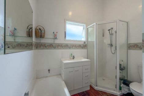 Photo of property in 158 Thames Coast Sh25 Road, Whakatete Bay, Thames, 3575