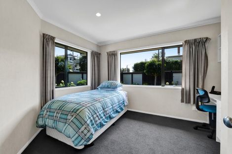 Photo of property in 115 Young Street, New Plymouth, 4310