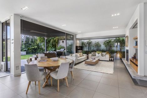Photo of property in 7 Peel Street, Westmere, Auckland, 1022