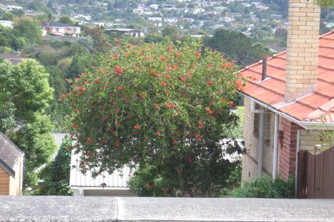 Photo of property in 2/41 Browns Bay Road, Browns Bay, Auckland, 0630