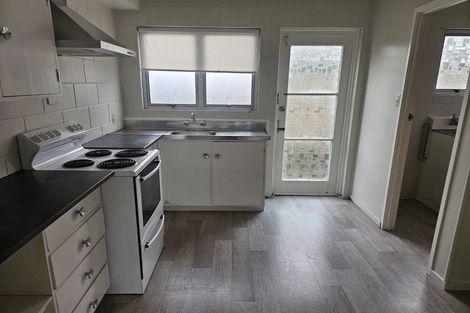 Photo of property in 2/5 Second Avenue, Avenues, Whangarei, 0110