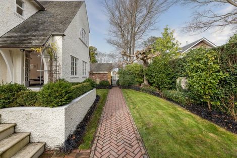 Photo of property in 43 Holmwood Road, Merivale, Christchurch, 8014