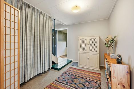 Photo of property in 13 Colmar Road, Mellons Bay, Auckland, 2014